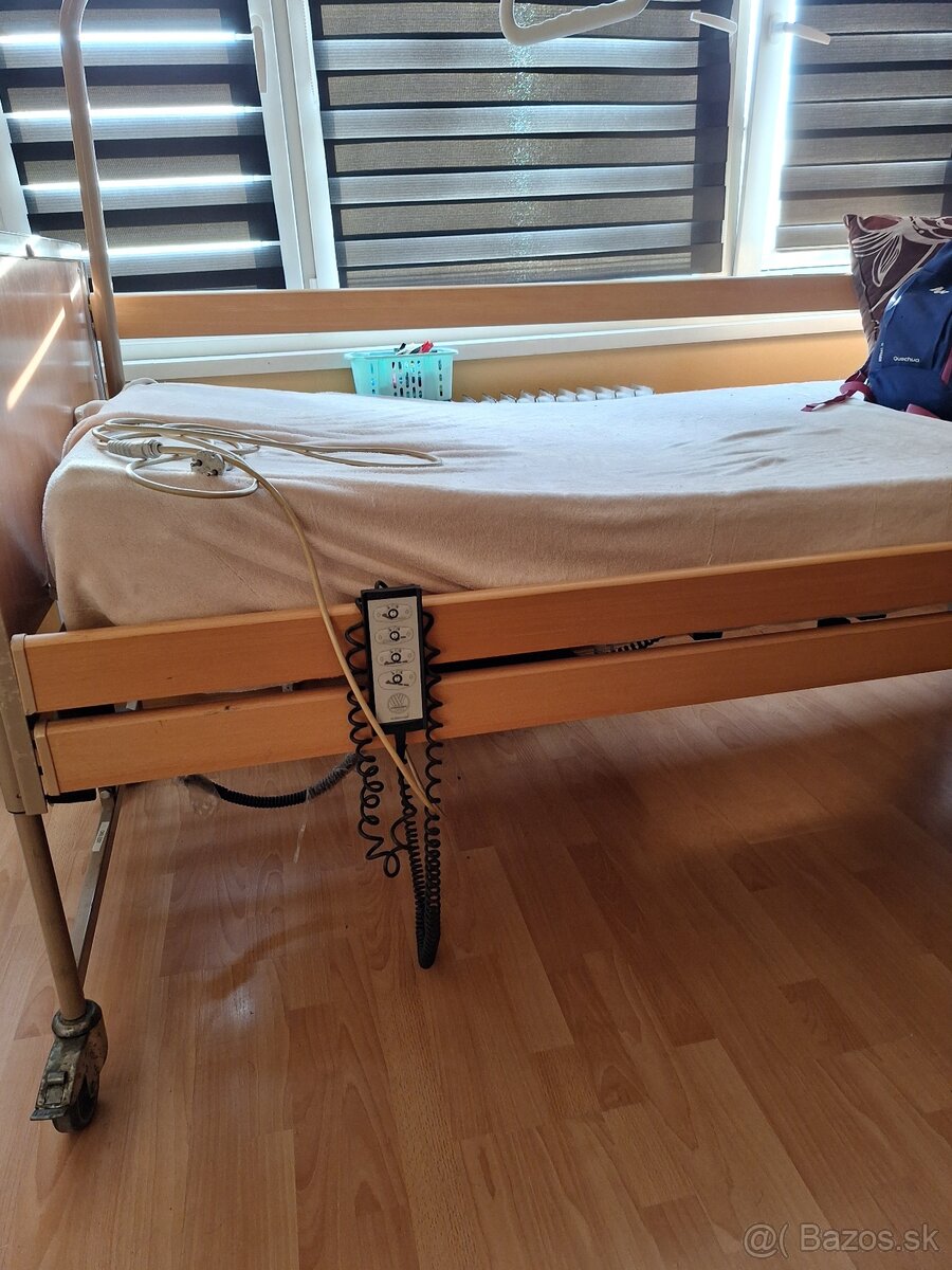 Polohovatelna posteľ - 2