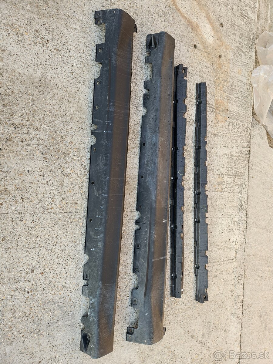 Bmw x5 e70...plastove podbehy - 2