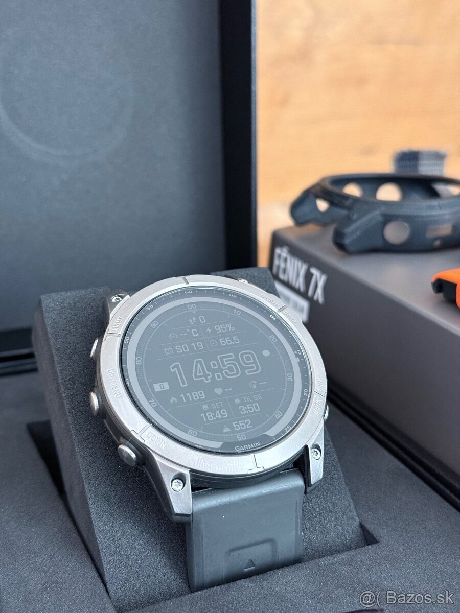 Garmin Fenix 7X Sapphire Solar Titanium Titan - 2