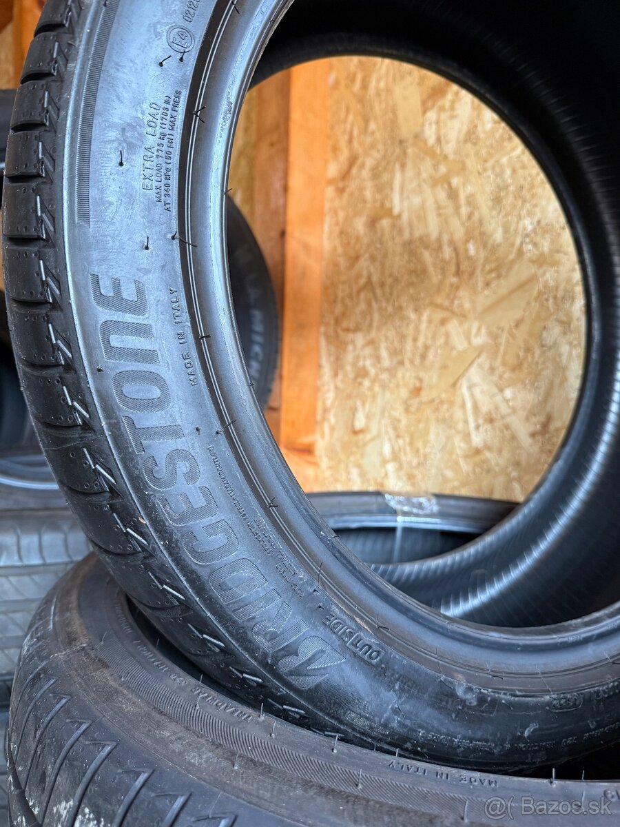 Bridgestone 235/45 r19 letné - 2