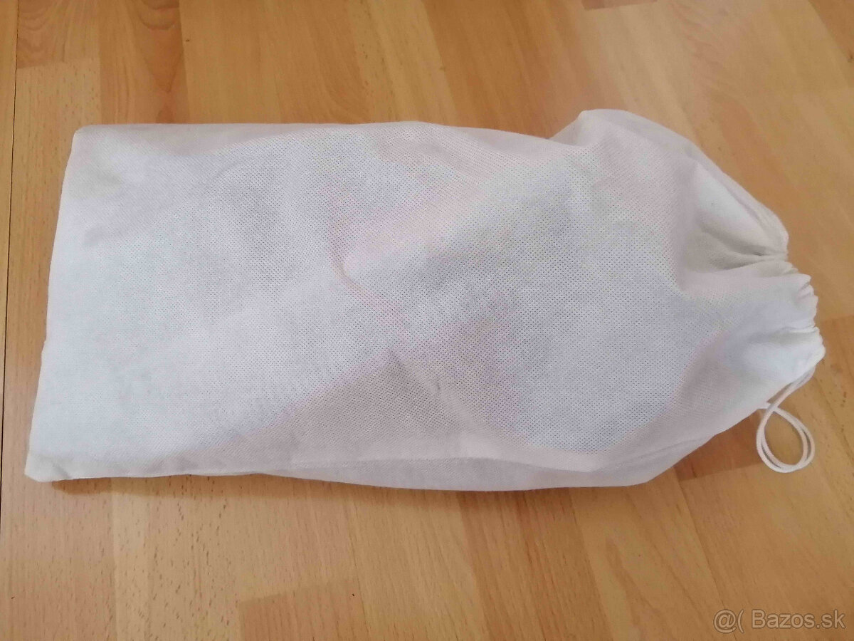 Autovysávač Black and Decker 12 V s príslušenstvom - 2