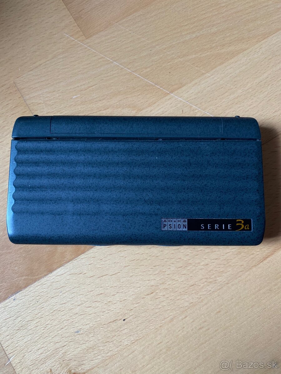 Psion Series 3a – prenosný retro počítač / PDA (512K RAM) - 2