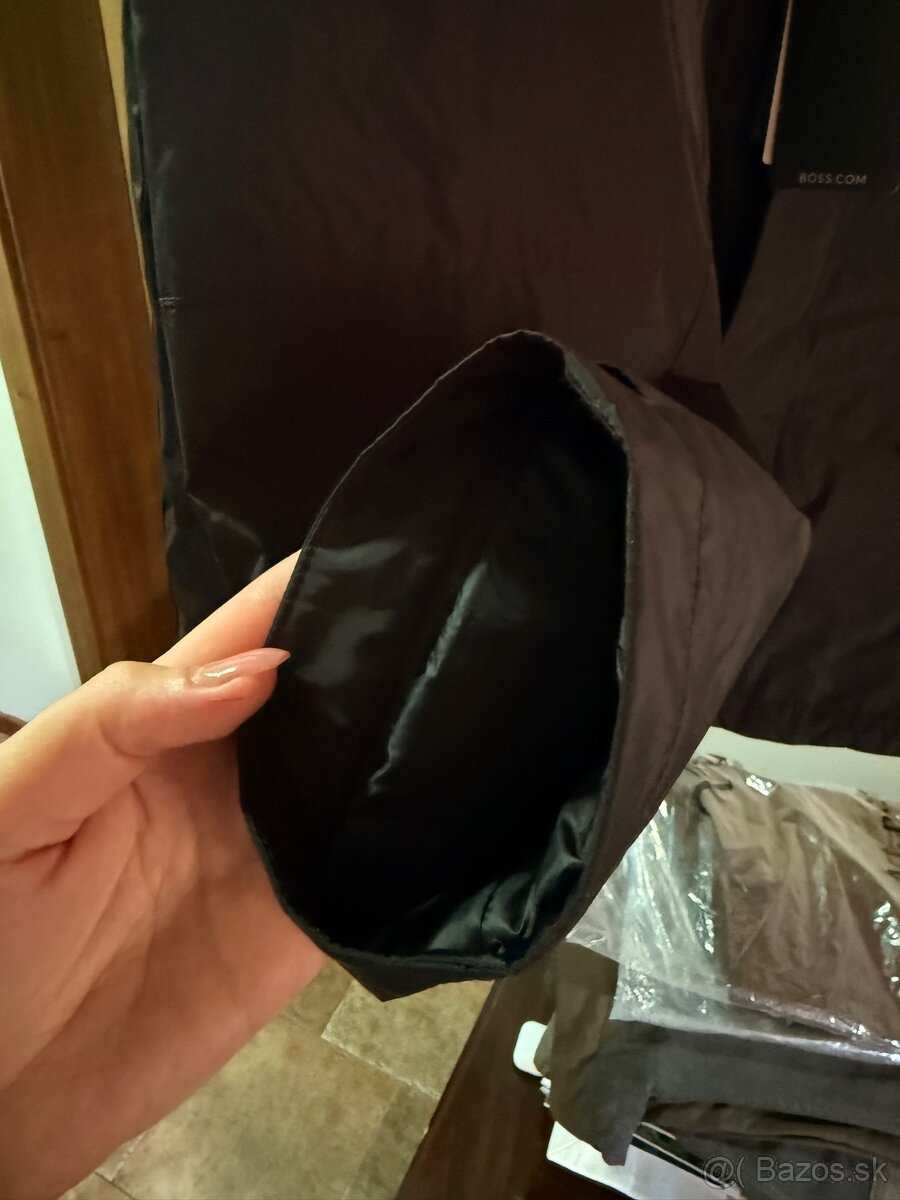 Čierna pánska bunda Boss - 2