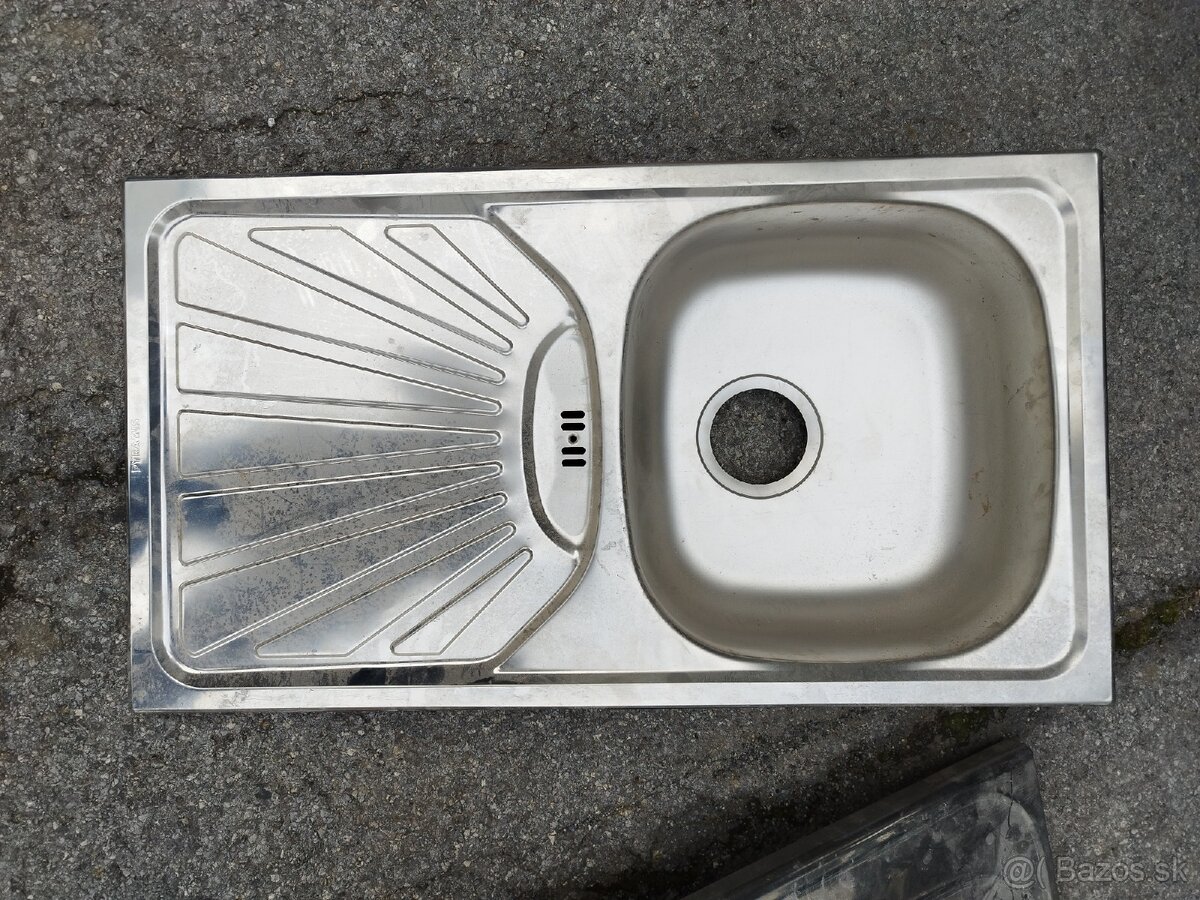 Kuchynský drez nerezovy - 2