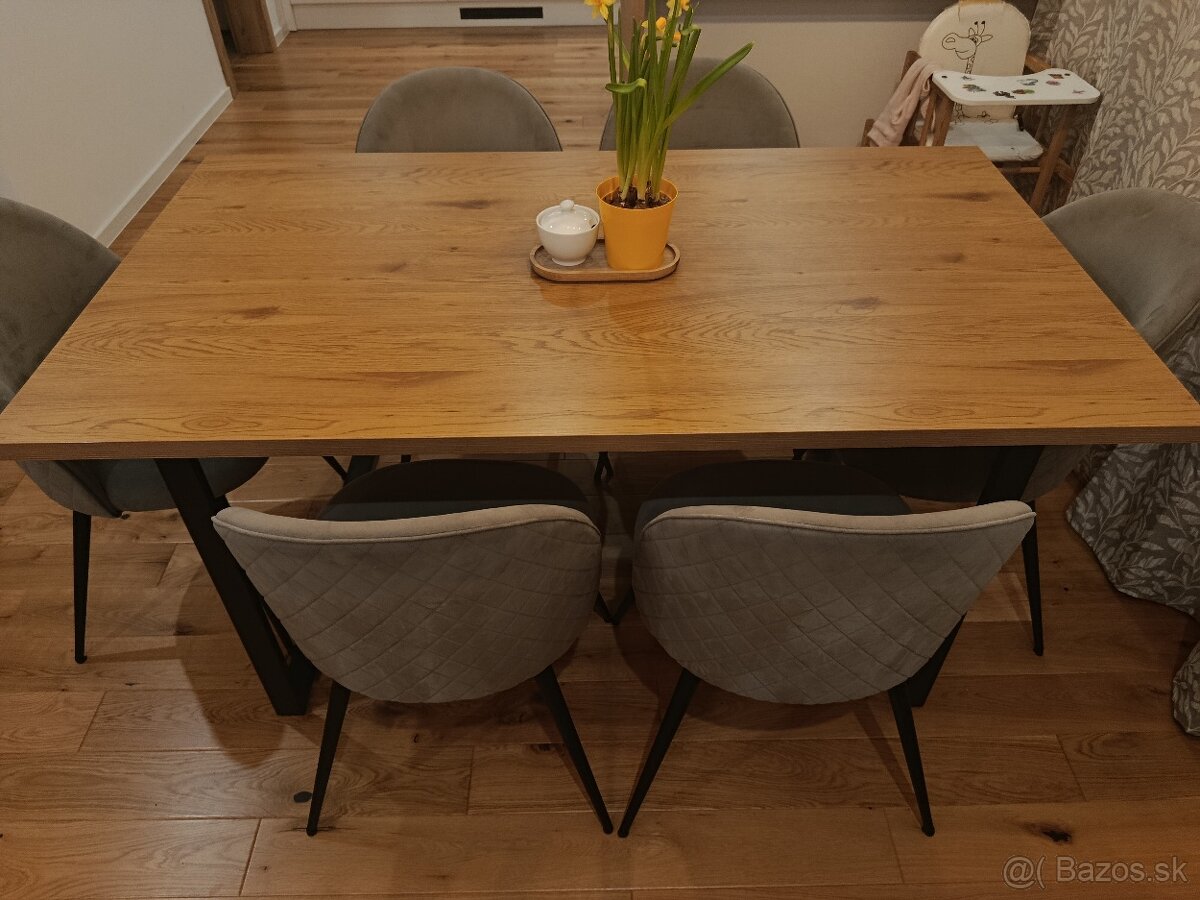 Jedálenský stôl so stoličkami - 2