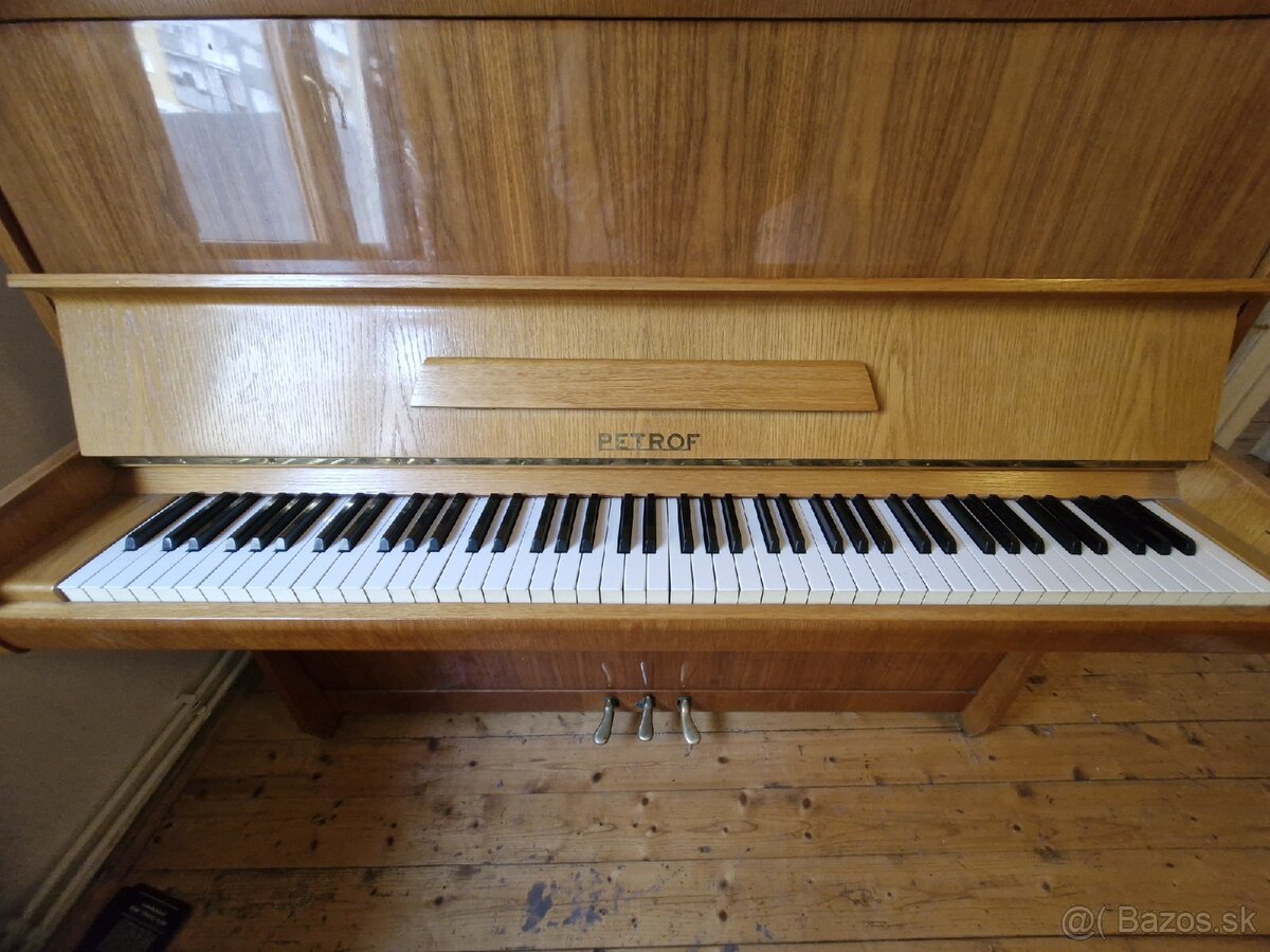 Klavir petrof - 2