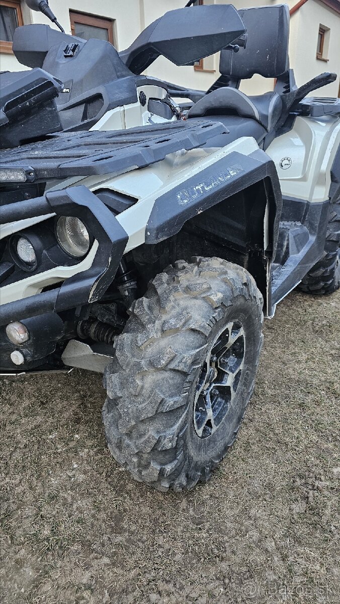 Can am Outlander 1000 - 2