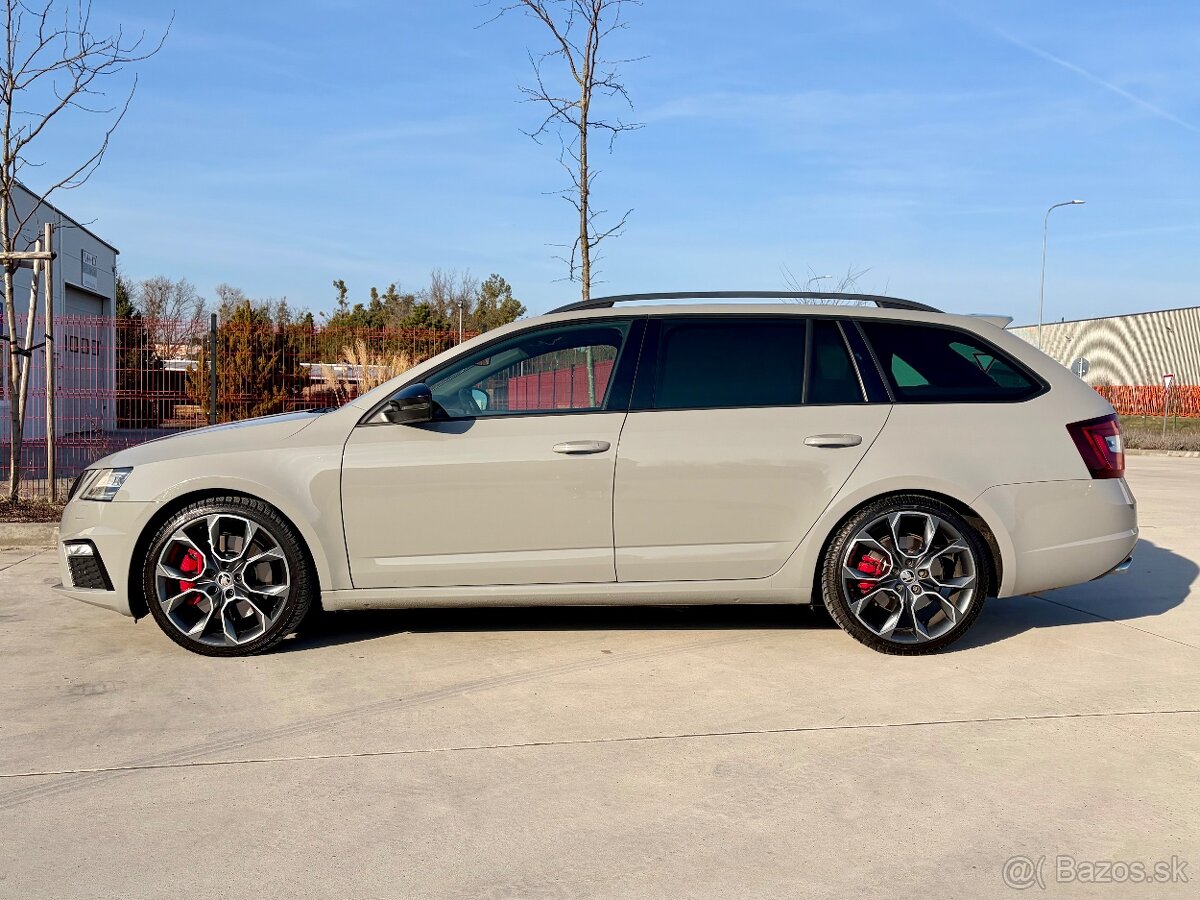 Škoda Octavia Combi RS 245 - 2