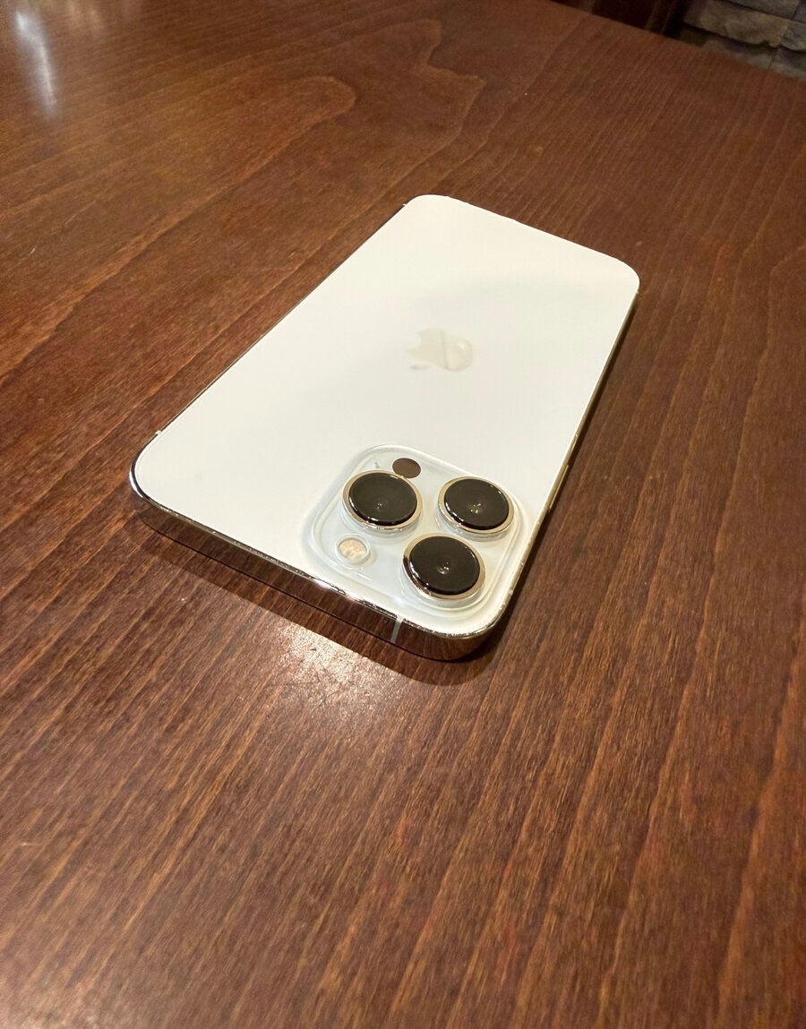 ✅ Apple iPhone 13 Pro Max - 2