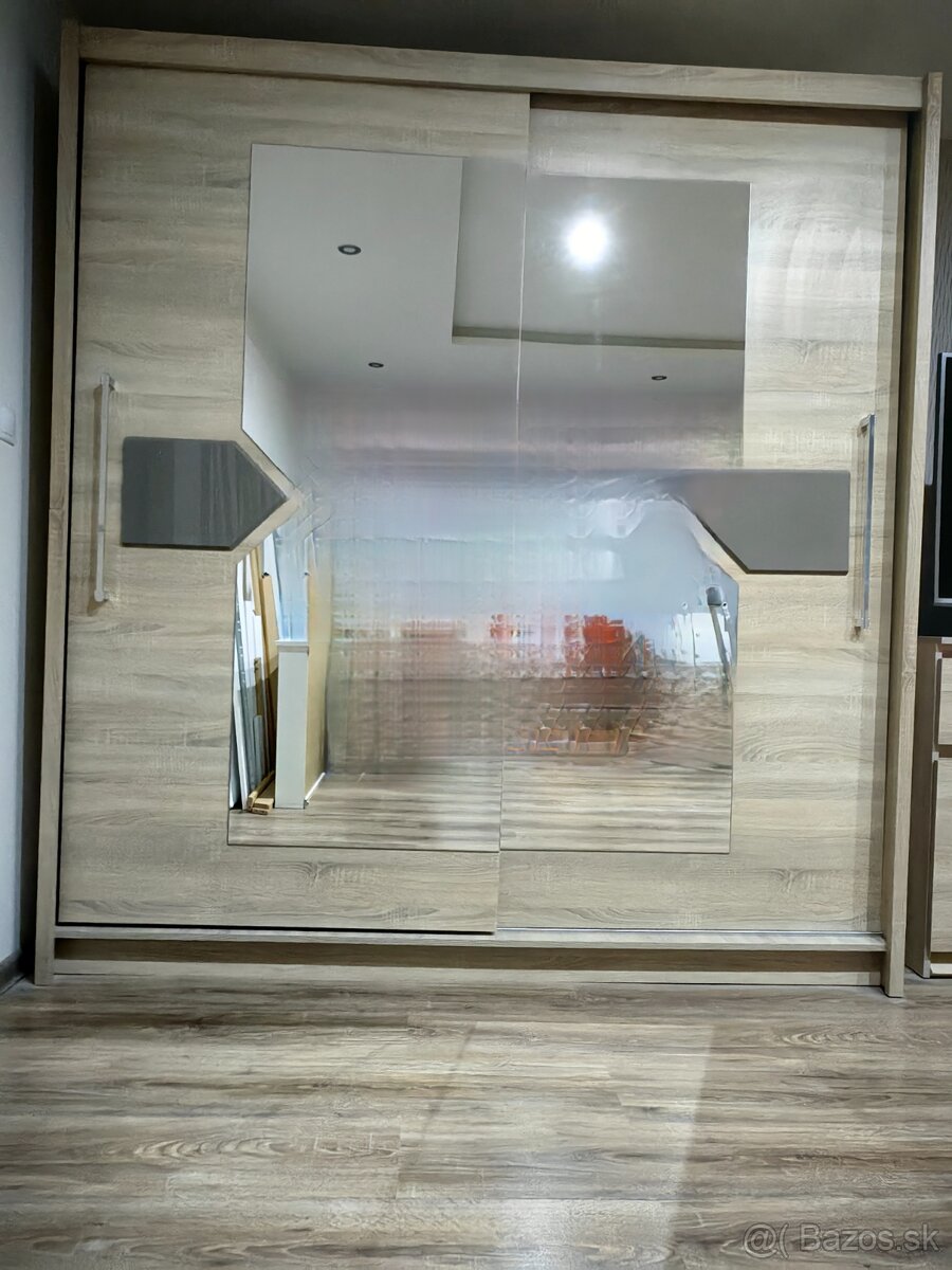 Spálňový nábytok - 2