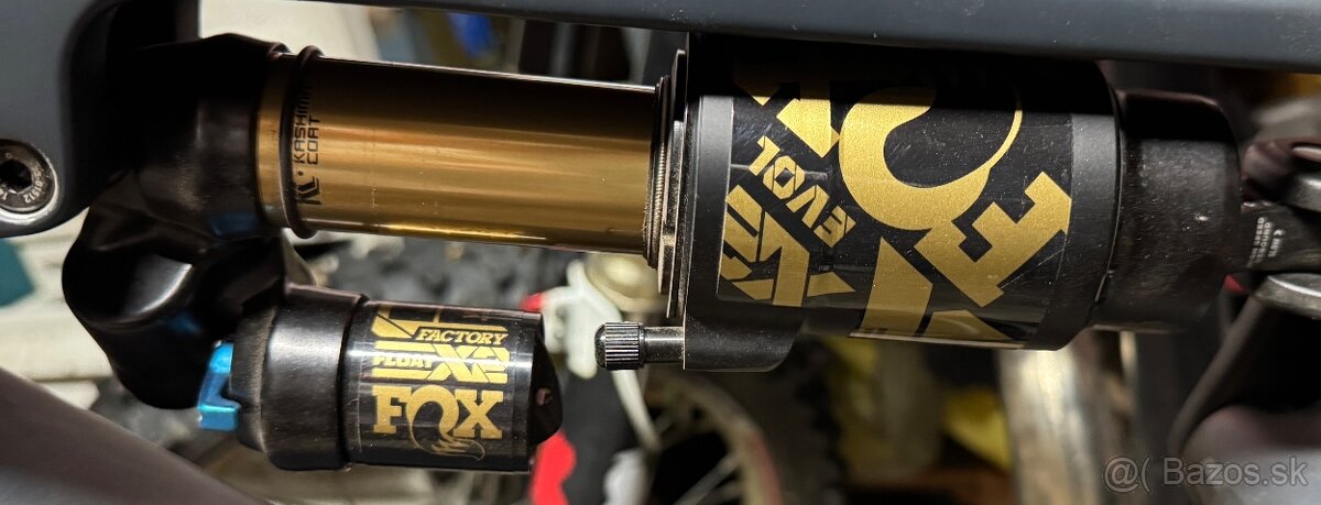 Predám fox float x2 Factory - 2
