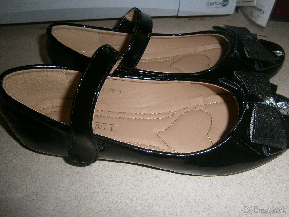 dievčenské lakované čierne topánky - 2