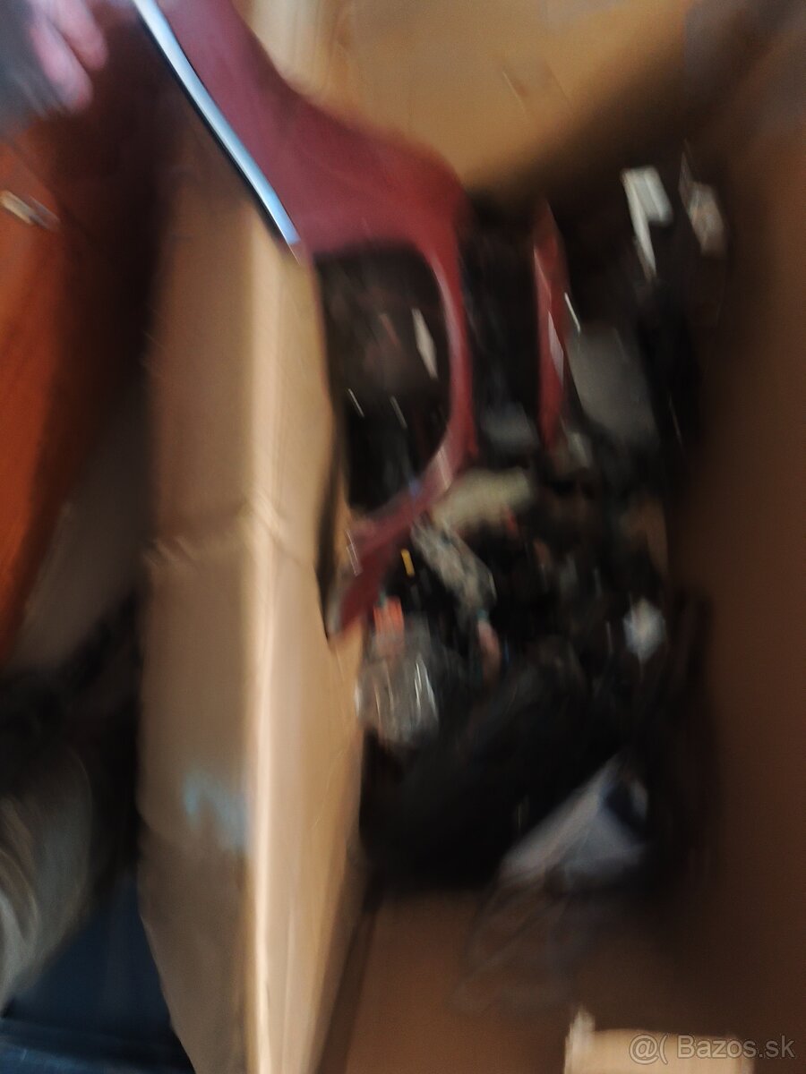 Predám Diely interiéru Hyundai Santa fe rv 2008 - 2