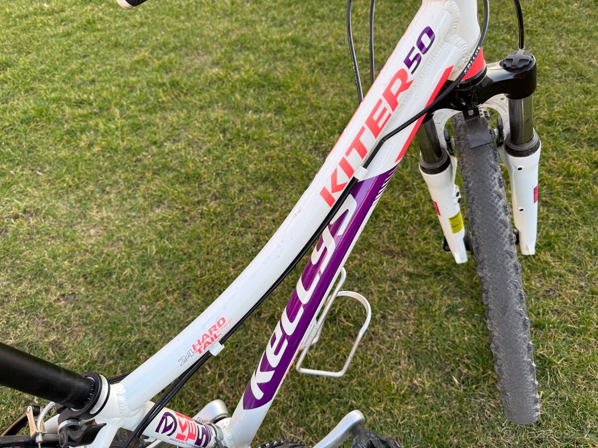 Dievčenský bicykel - 2