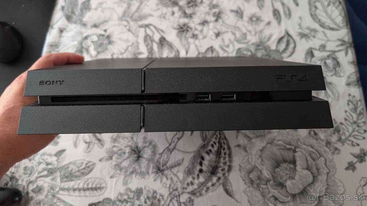 PS 4 - 2