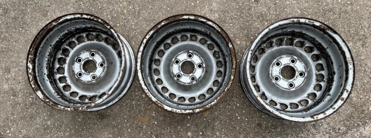 Plechové disky R16 z VW T5 - 2