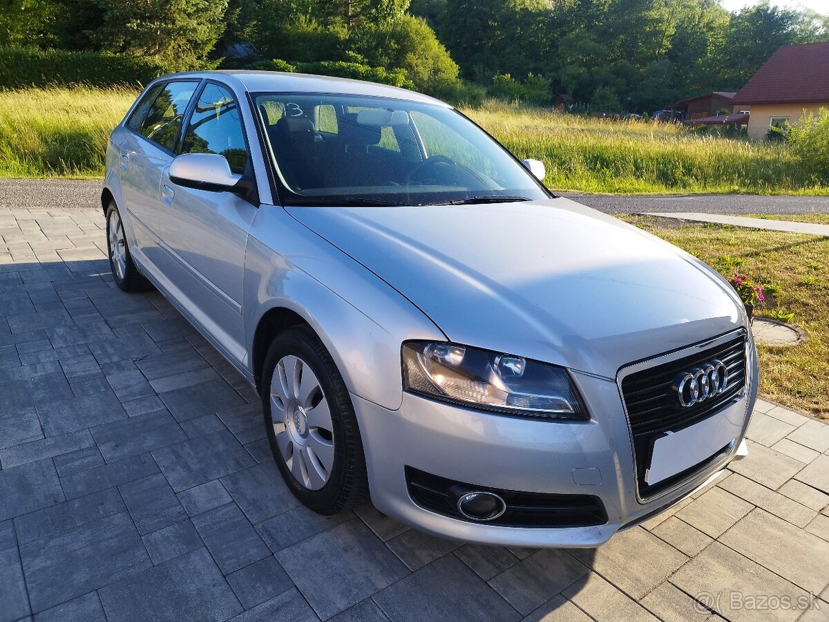 Audi A3 Sportback 1.6 TDI, Attraction, rok výroby: 2011 - 2