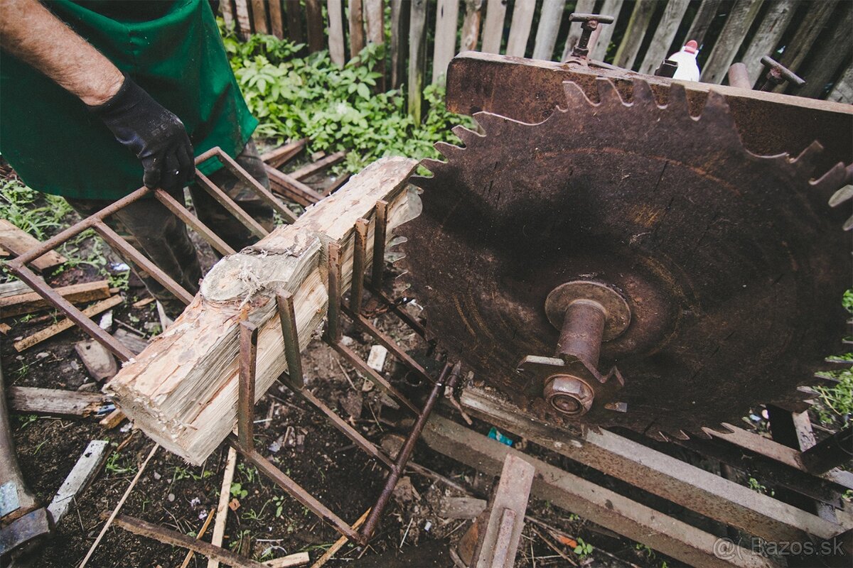 Cirkular na kolajniciach (vyuzivany na stavbu chaty) - 2