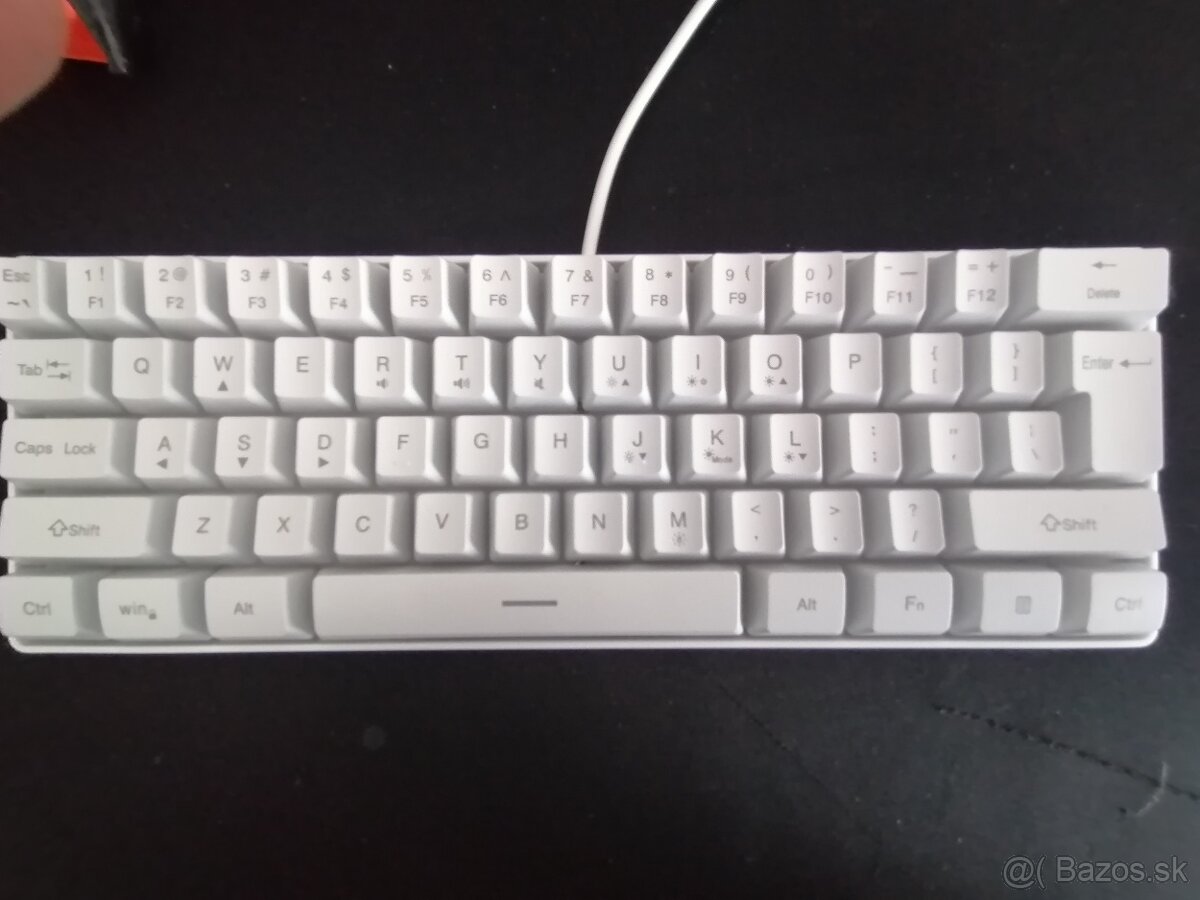 Predám 60 % membránovú klávesnicu - 2
