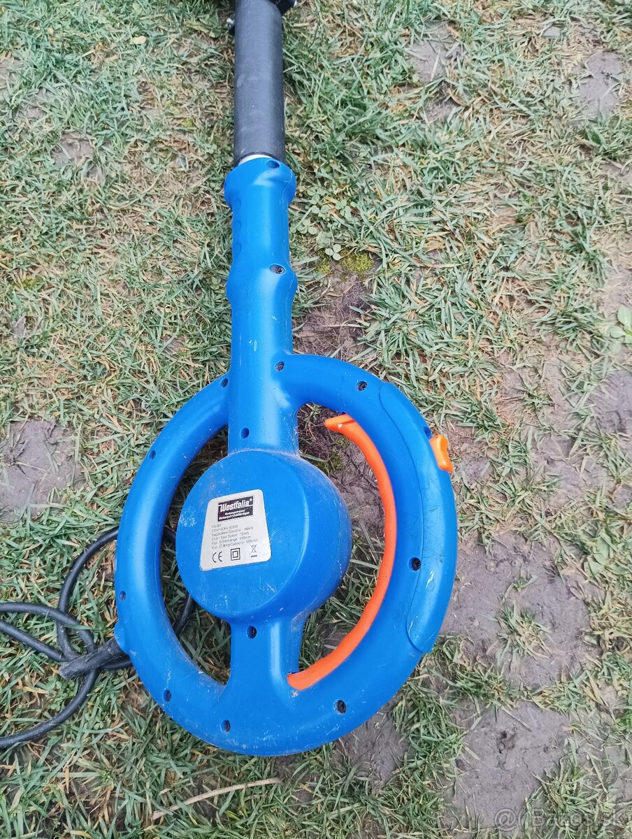 Elektrická píla na stromky - 2