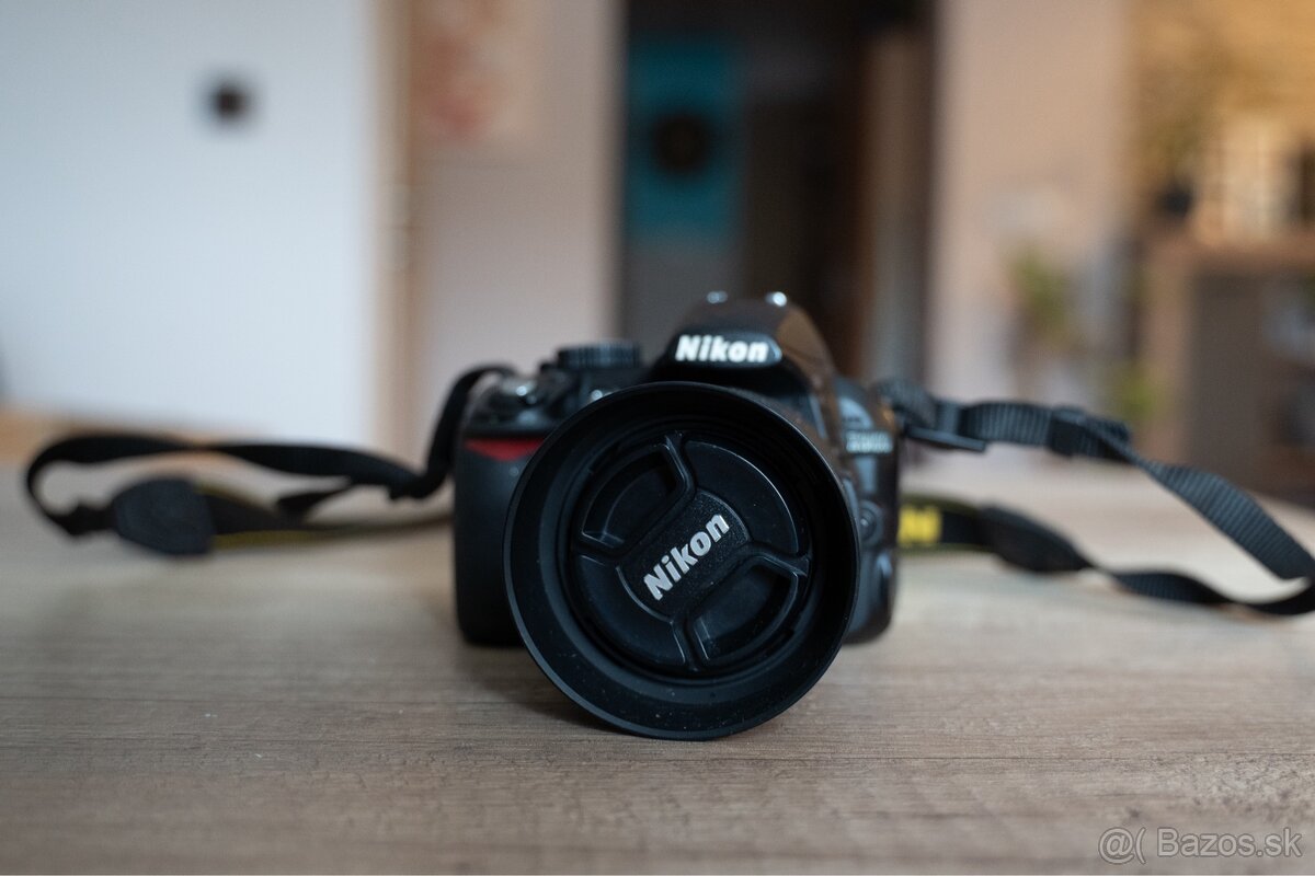 Nikon D3100 + AF-S 35mm f/1.8 G - 2