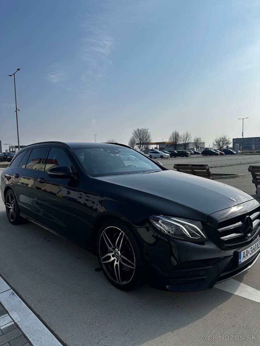 Mercedes Benz e220d 2017 Amg packet night - 2
