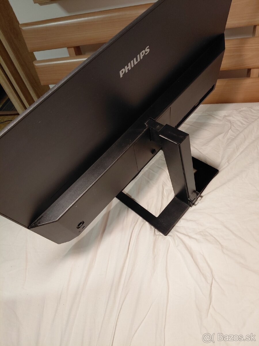 Monitor - 2