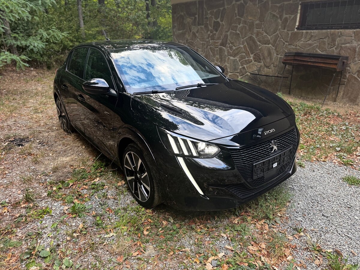 Peugeot e-208 electric 100 kW GT Pack MOŽNÁ VYMENA - 2