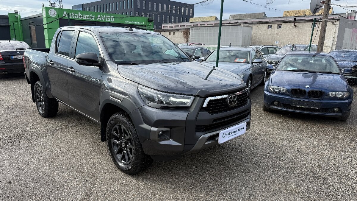 Toyota Hilux DC 2.8 I D-4D Invincible 4x4 A/T
