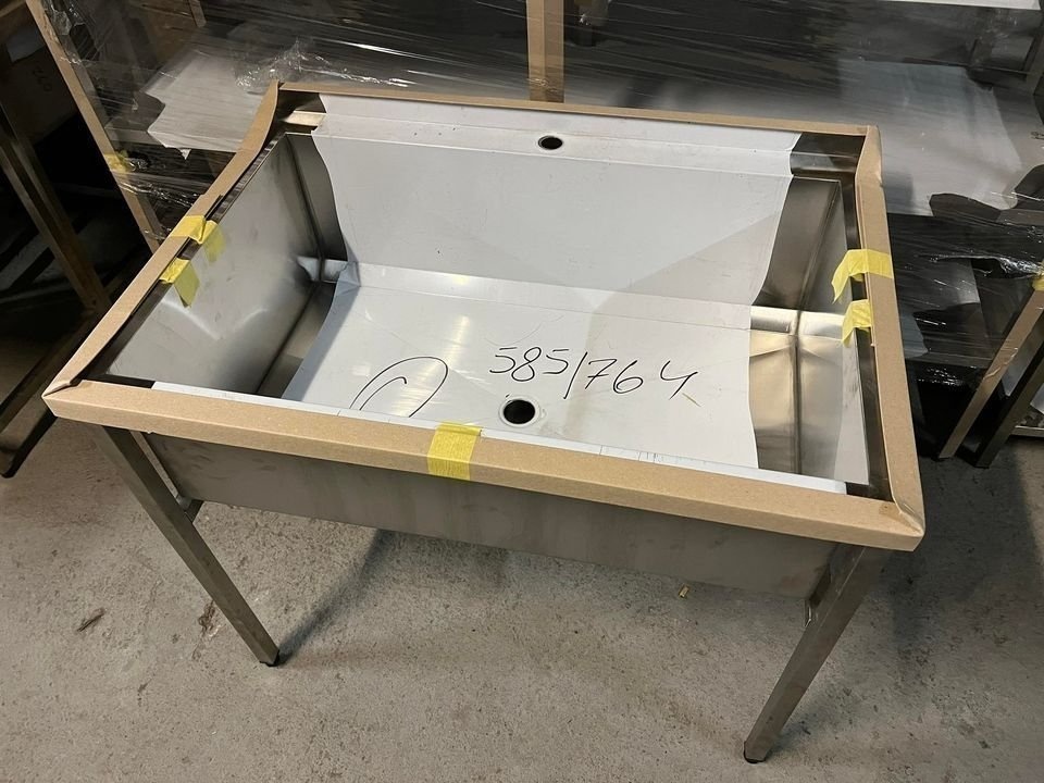 Nerezový dřez jednokomorový (rozměry 100cm-140cm) - 2