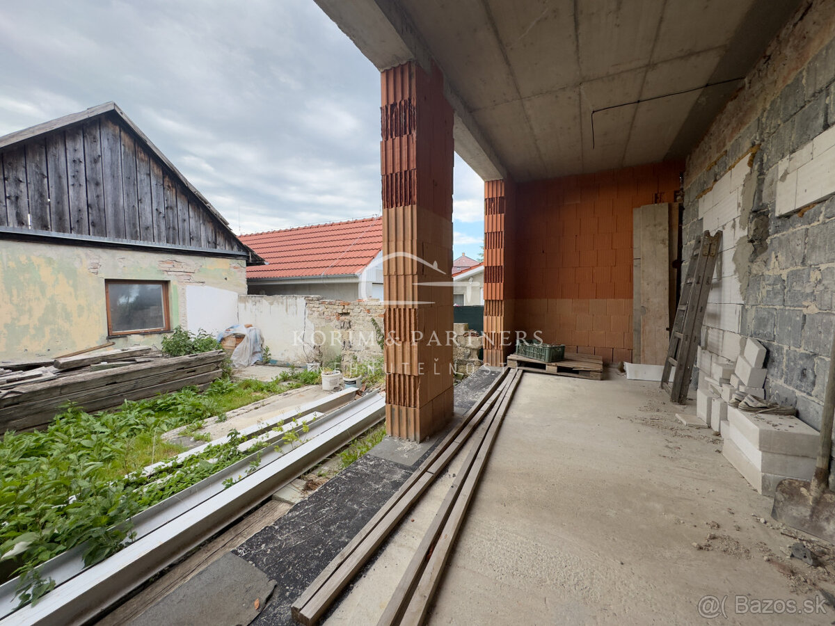 Rodinný dom v prestavbe, Kolárovo - 2