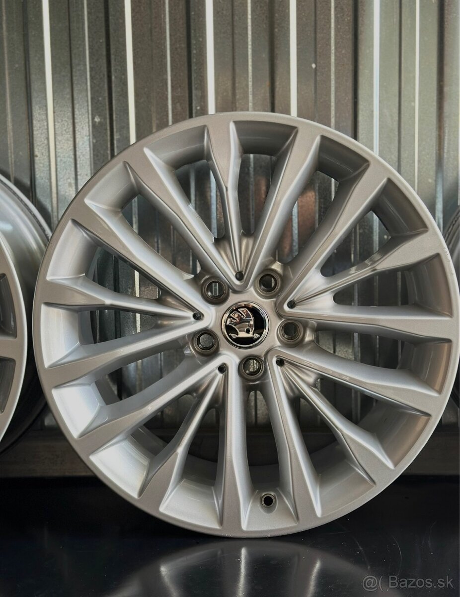 #10 Elektróny originál Škoda 5x112 r18 - 2