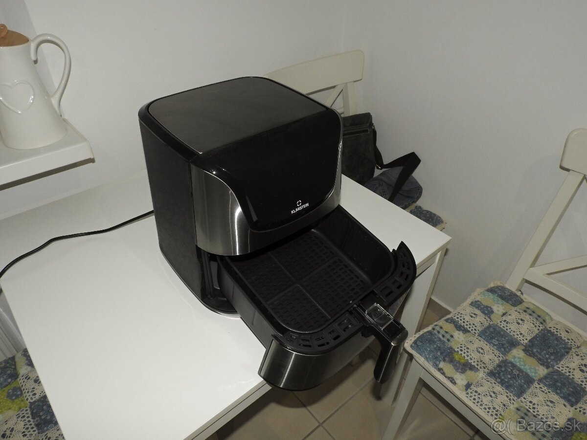 Teplovzdušná fritéza. - 2