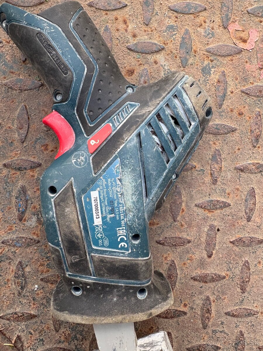 predam Bosch pilku chvostovu 12V aku - 2