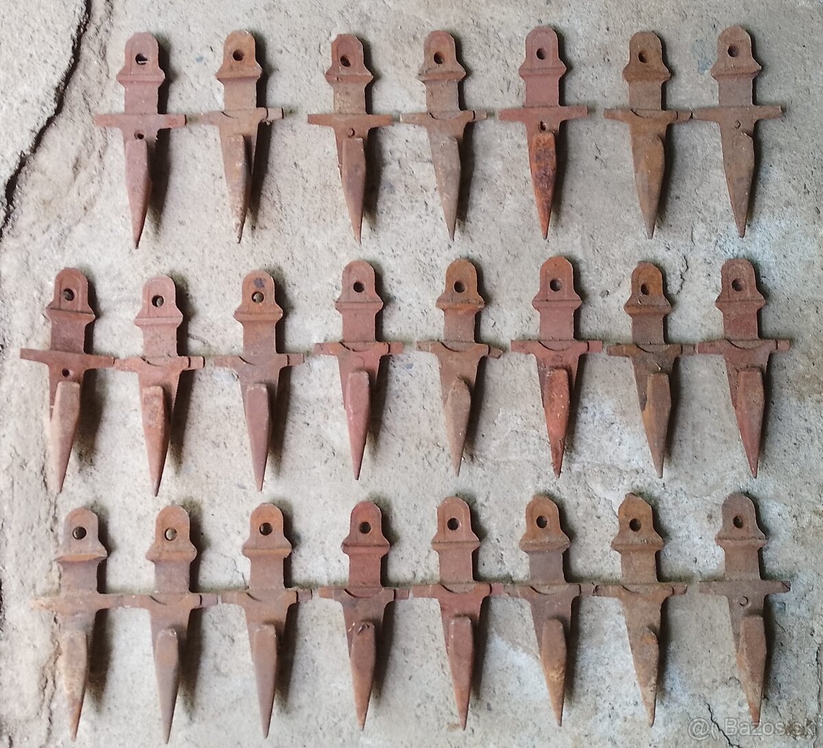 Predám jednoduché bajonety E512 - 2