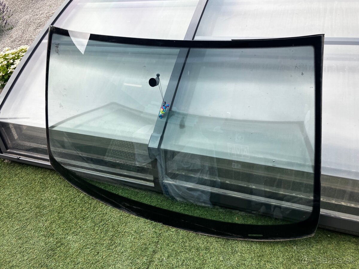 Celne okno mercedes b w 246 iba watsap alebo mail - 2