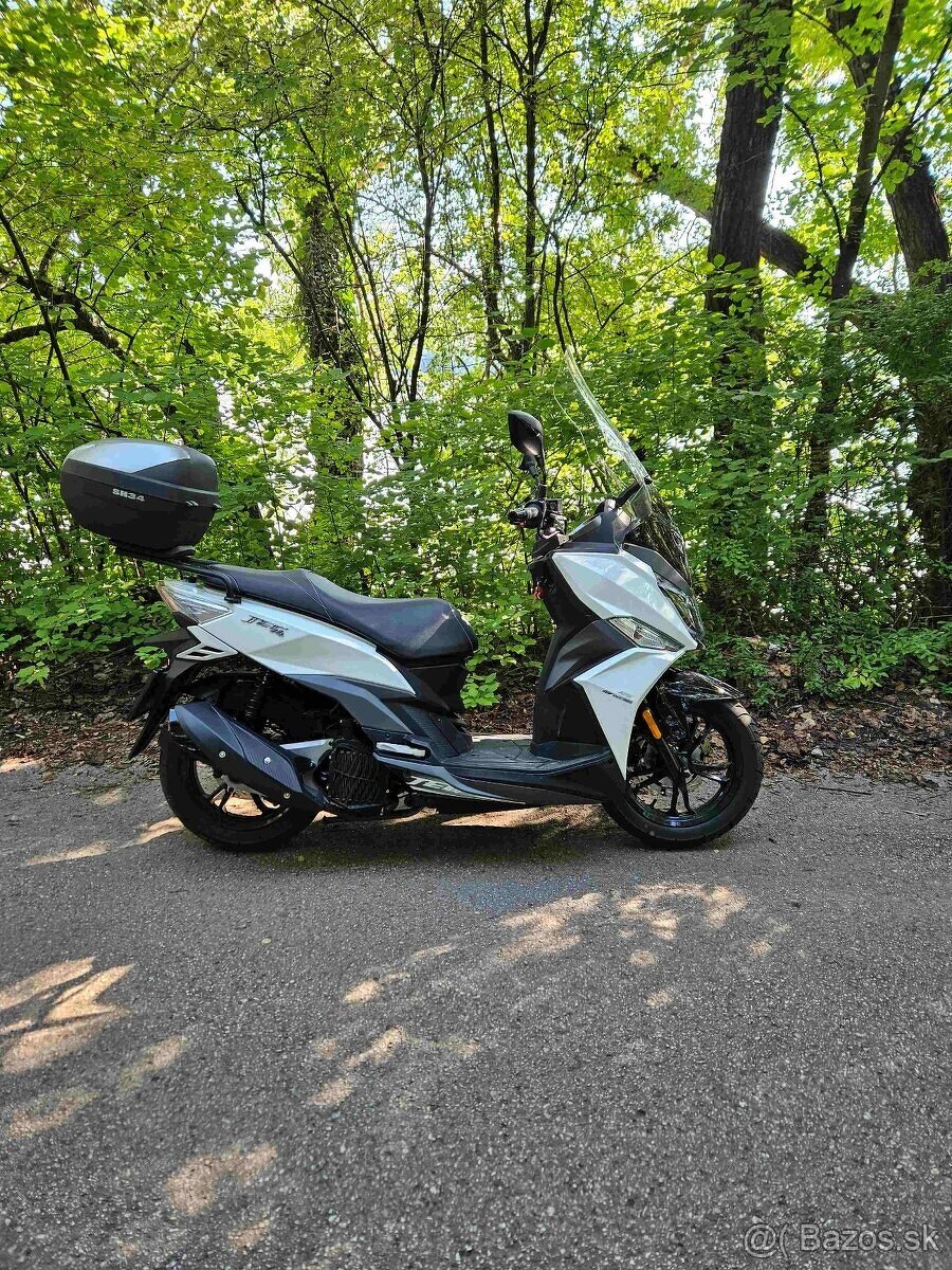 Na predaj skúter - 2