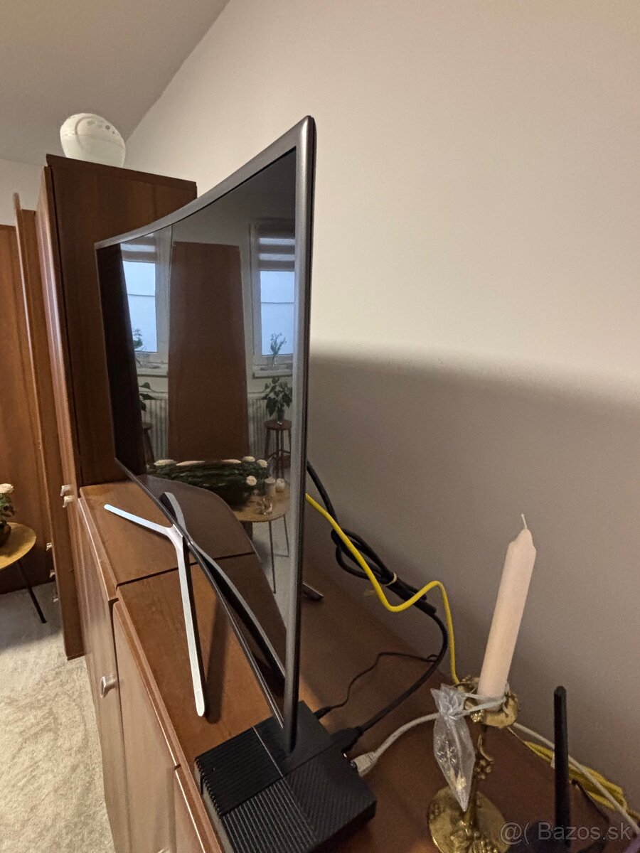 Samsung Smart TV Curved 43” - 2