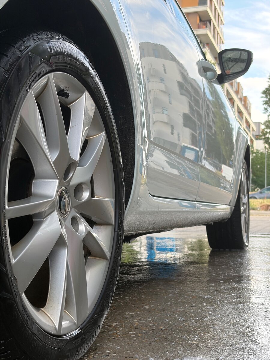 Škoda Oktavia 2019 - 2