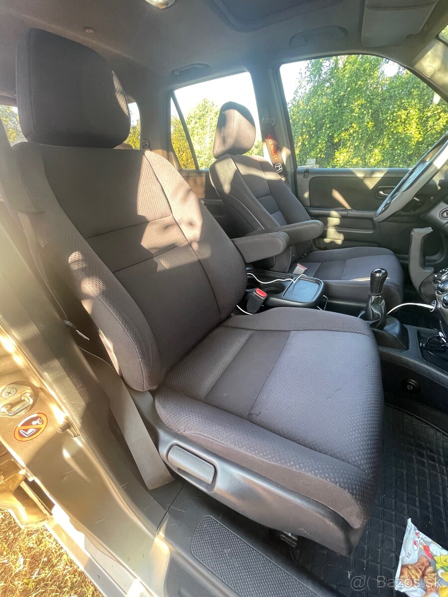 Výmena sedačiek Honda CR-V - 2