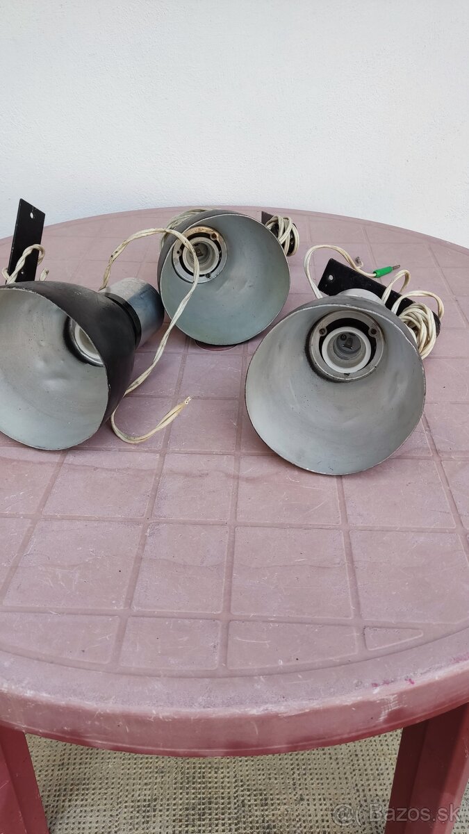 Priemyselné svietidlá , žiarivkove svetlá, zastrčka - 2