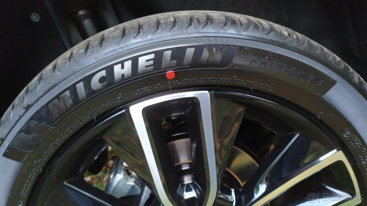 Michelin Primacy 4 225/50 R18 95V letné - 2