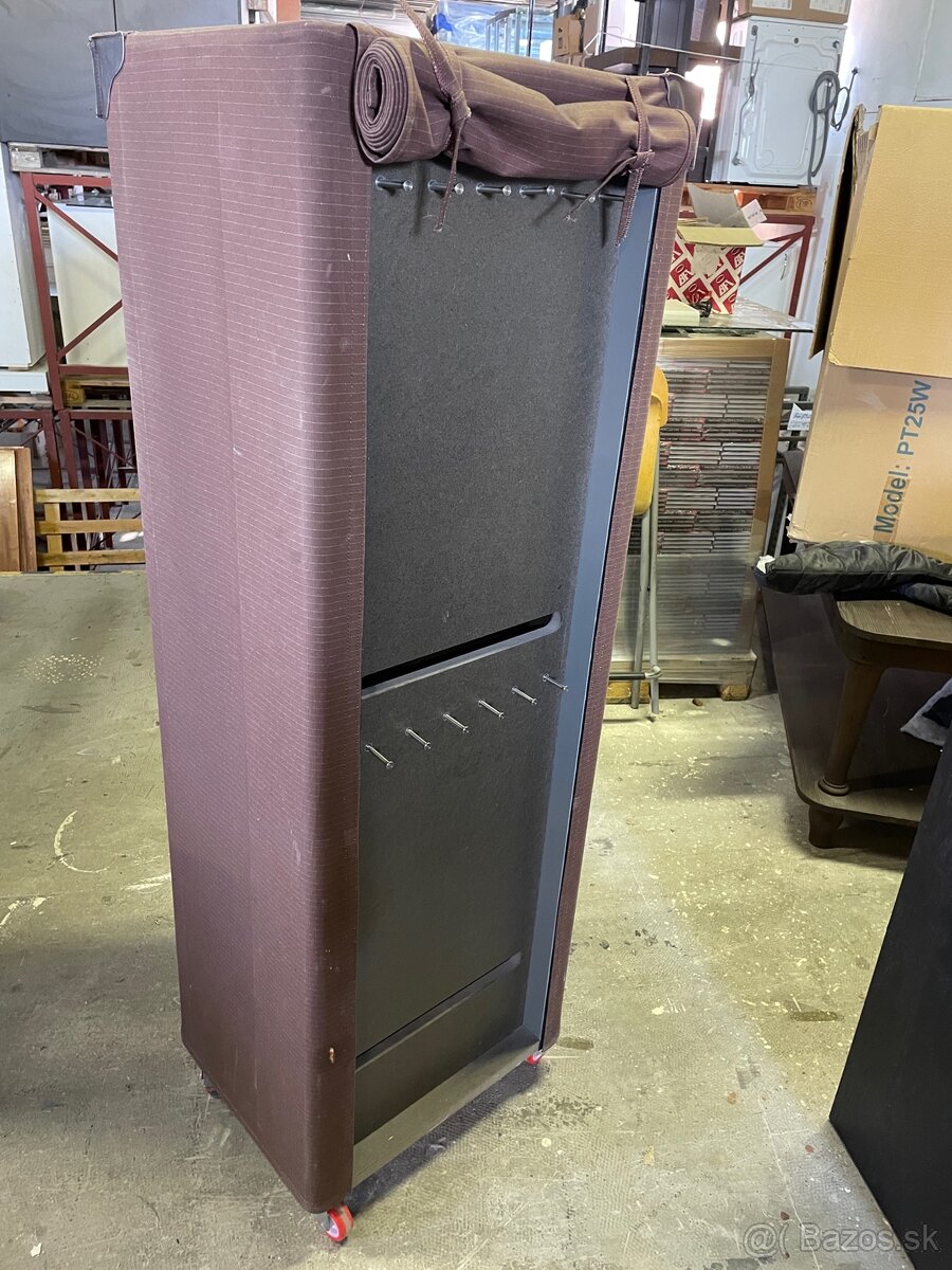 Stojan na opasky - 2