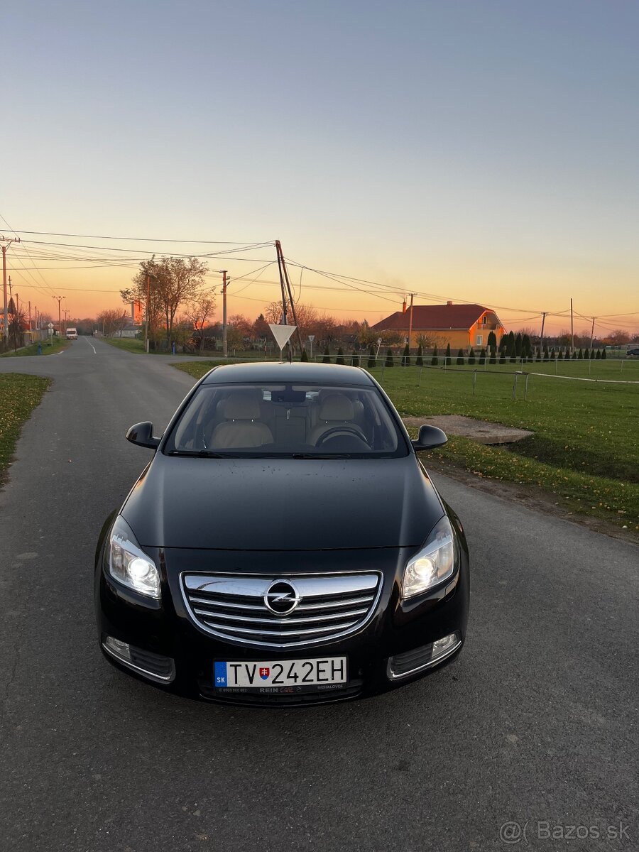 Opel Insignia - 2
