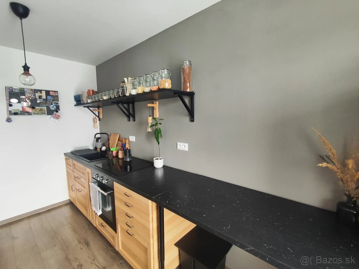 Realitný kancelária REALADR s.r.o. - 2