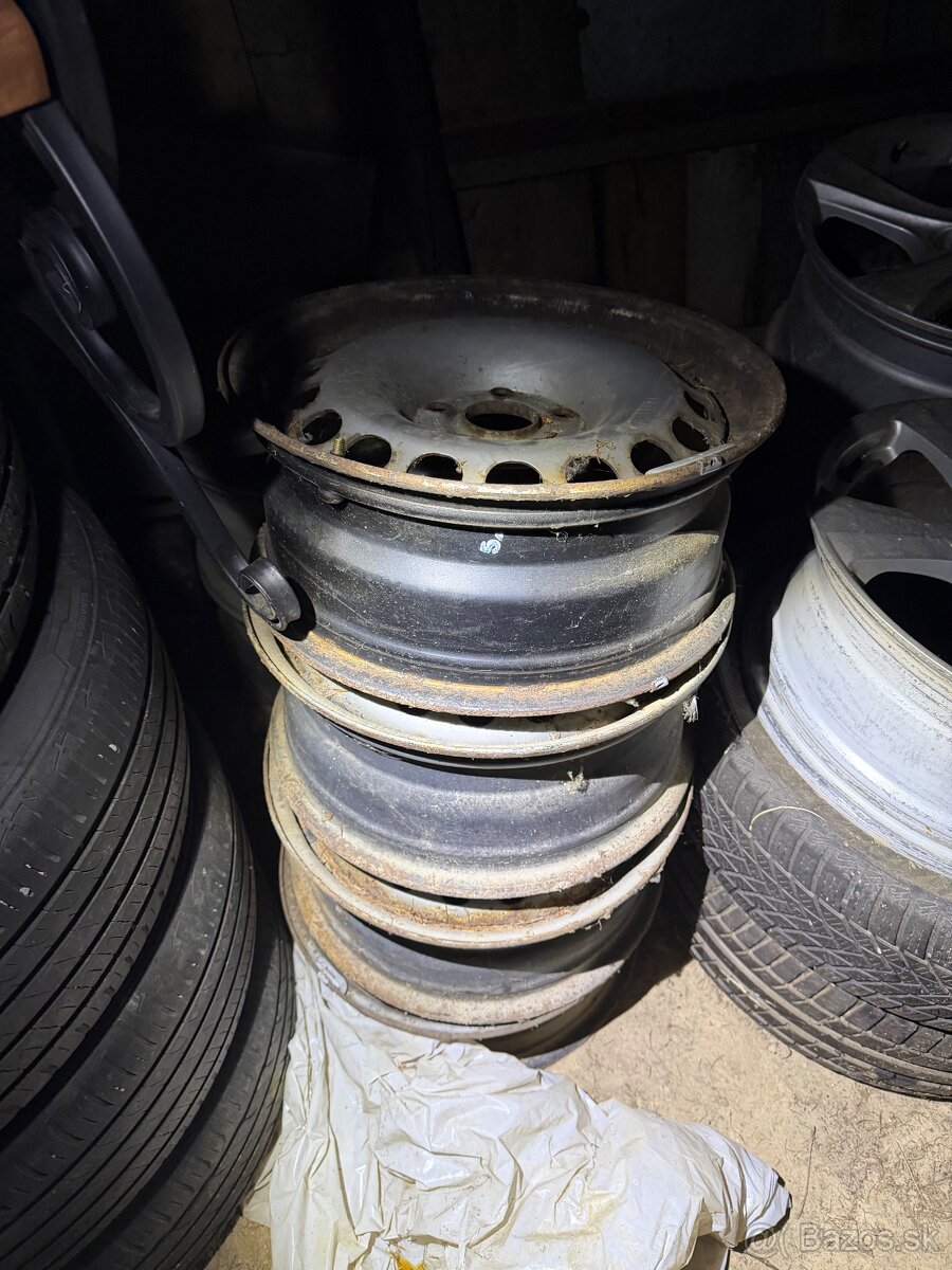 Predam 4KS diskov pre VW TRANSPORTÉR T5 - 2