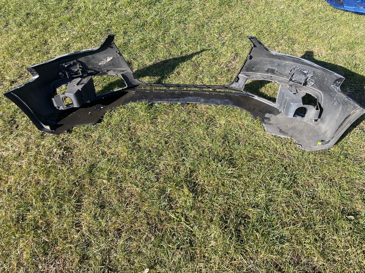 Audi a4 predny naraznik s line 2012 - 2