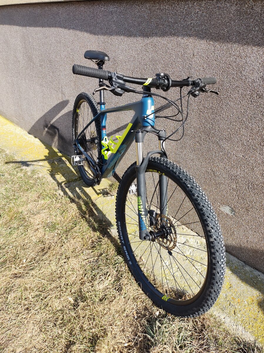 Cube reaction C:62 blue - 2