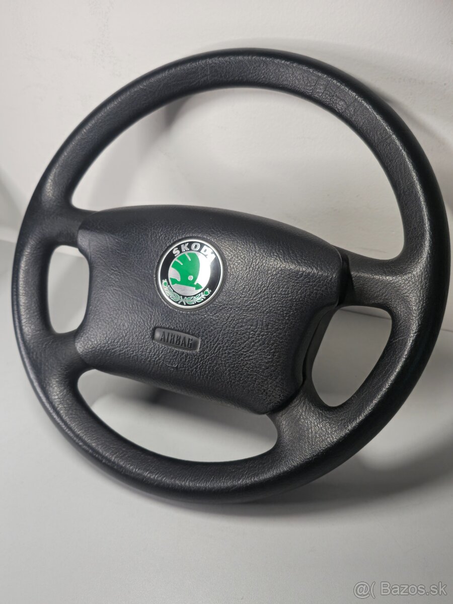 Octavia 1 Superb 1 volant - 2