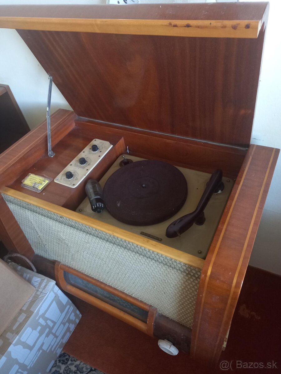 Retro gramafon - velky - 2